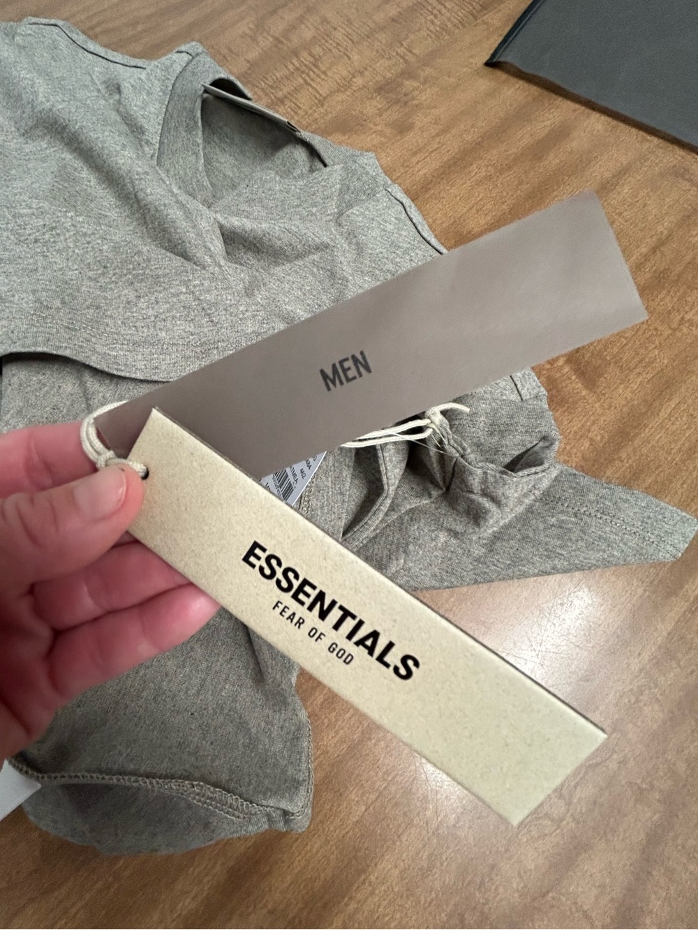 NWT Fear of God Essentials T-Shirt Dark Oatmeal Oversized Short Sleeve M
AA - Picture 8 of 17